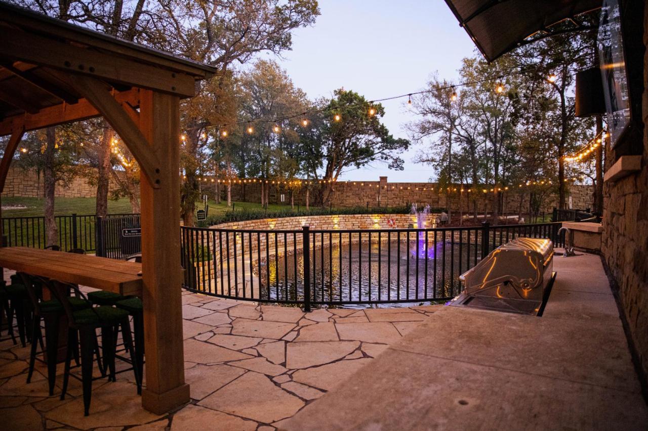 7744 Ranch Glamping Resort 오스틴 외부 사진