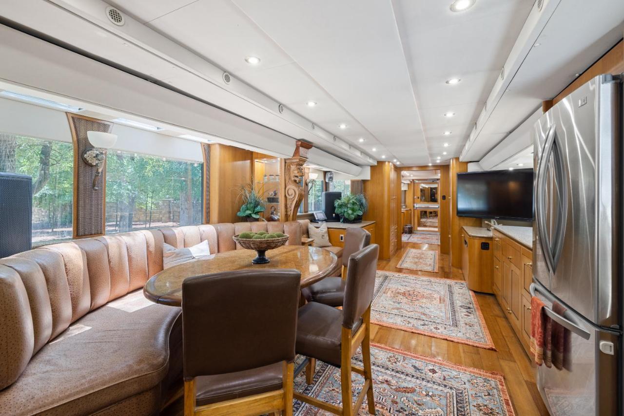 7744 Ranch Glamping Resort 오스틴 객실 사진