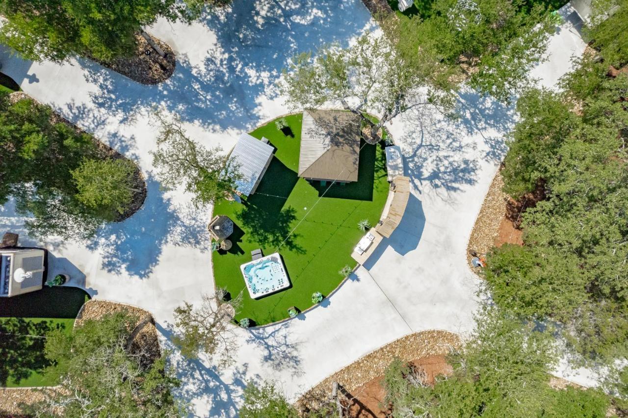 7744 Ranch Glamping Resort 오스틴 객실 사진