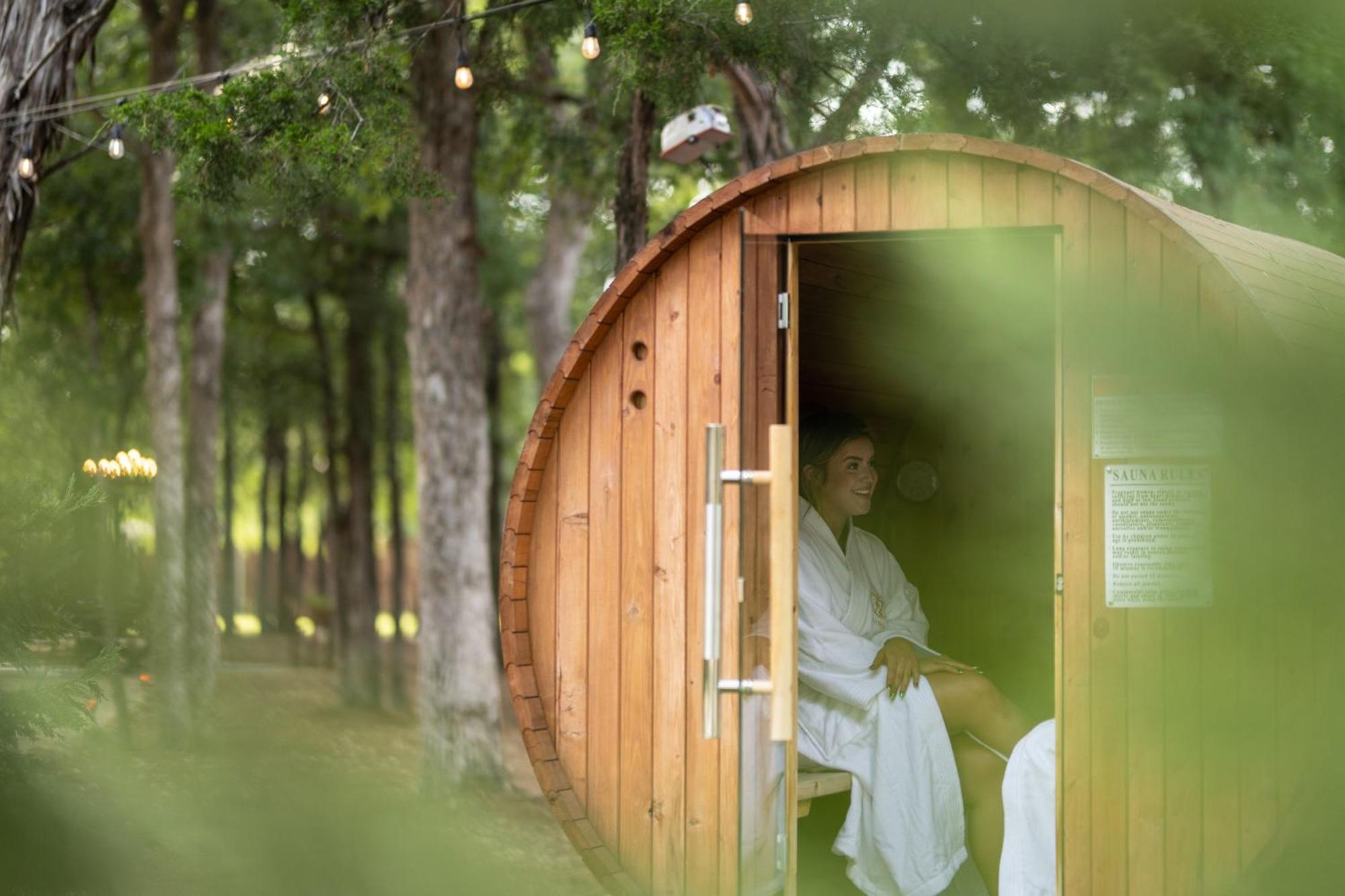 7744 Ranch Glamping Resort 오스틴 외부 사진