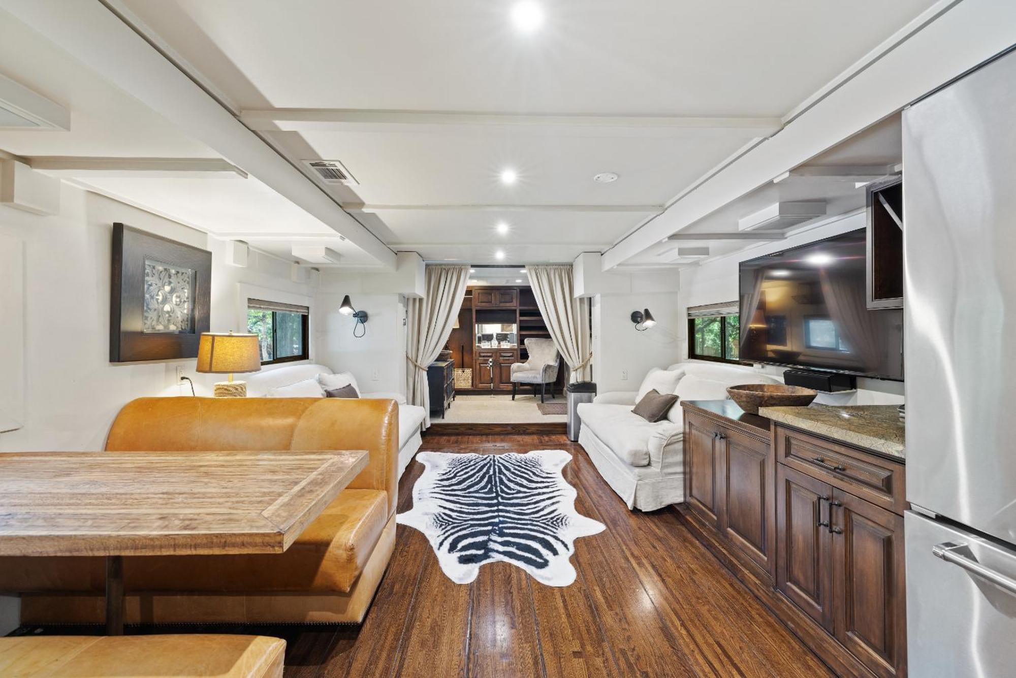 7744 Ranch Glamping Resort 오스틴 객실 사진