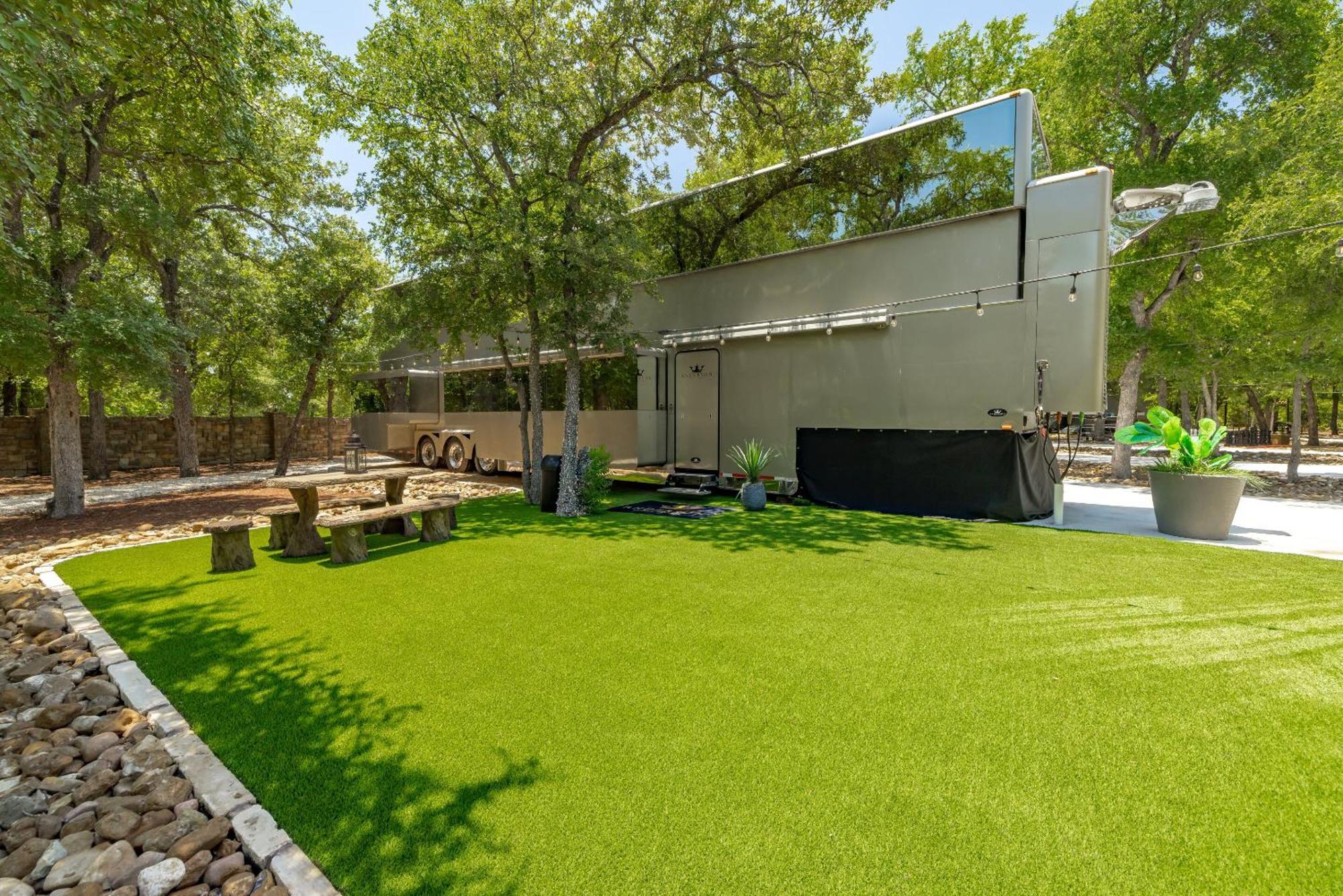 7744 Ranch Glamping Resort 오스틴 객실 사진