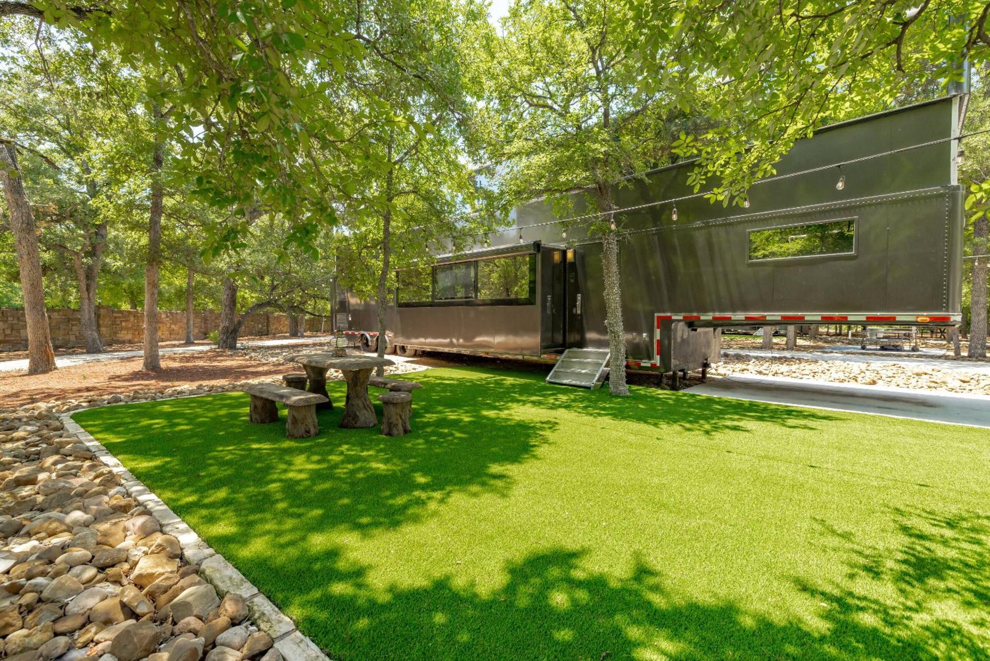 7744 Ranch Glamping Resort 오스틴 객실 사진